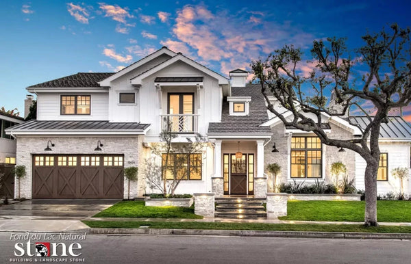 TRADITIONAL COLUMBIA Scene