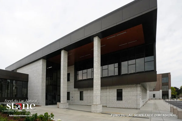 FOND DU LAC SAWN-FACE DIMENSIONAL CORNER Scene