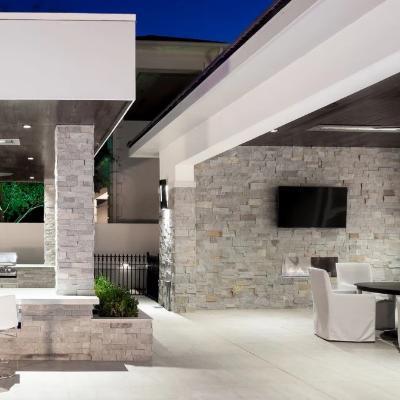 DIMENSIONAL LEDGESTONE NICKEL LEDGESTONE CORNER