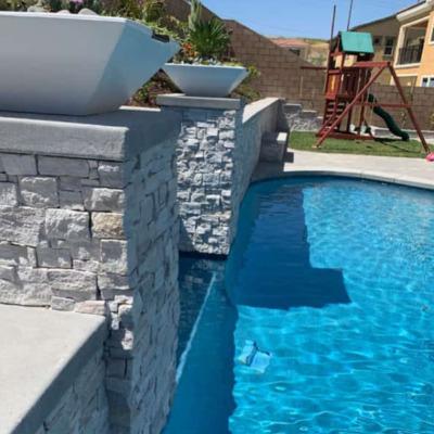 Realstone Systems Estate Berkshire Buff Splitface Corner 8"x18"